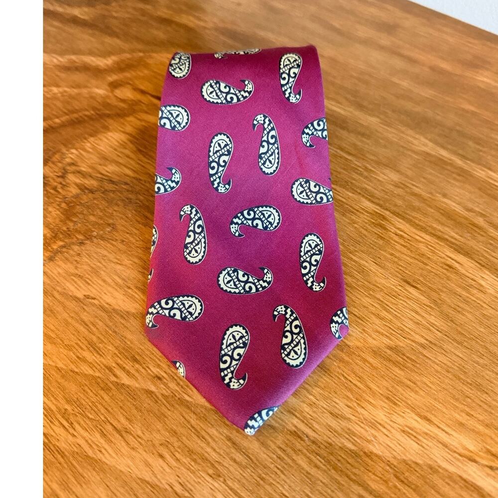 VTG Regimentals "Rogue" 100% Silk Paisley Tie Magenta Purple Navy Blue Handmade